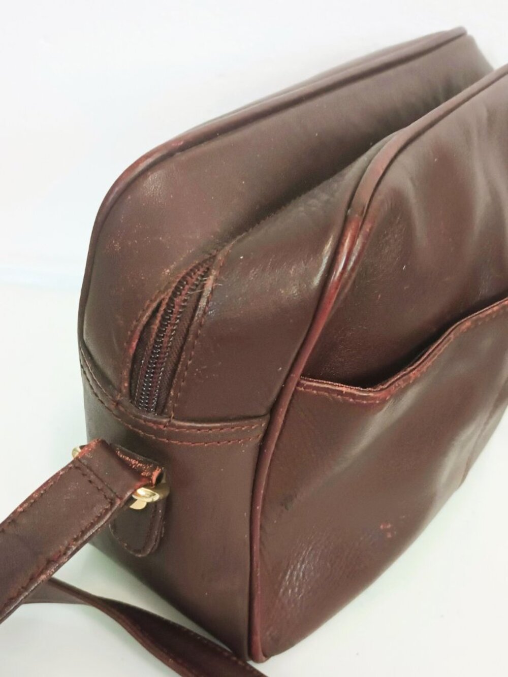 Vintage Aigner Leather Crossbody Bag Oxblood Adjustable Strap Purse Handbag - Picture 10 of 15